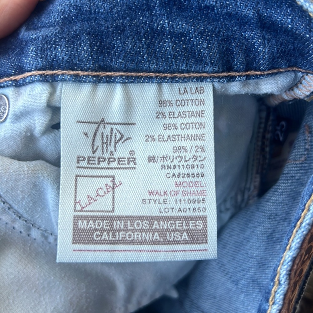 Classic Chip and Pepper denim. Length has been altered for the petites. - Picture 9 of 9